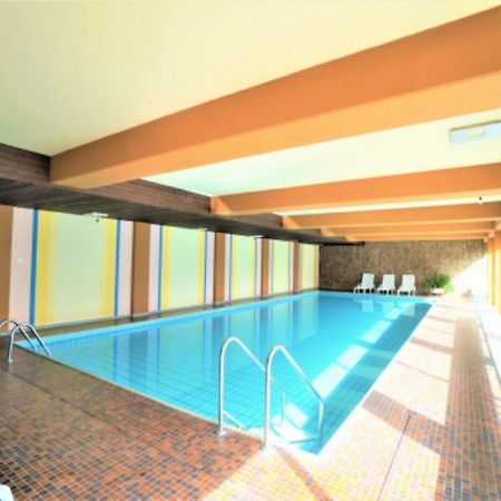 Lovely 1-Bedroom Vacation Studio Apartment With Pool And Sauna Laax Dış mekan fotoğraf