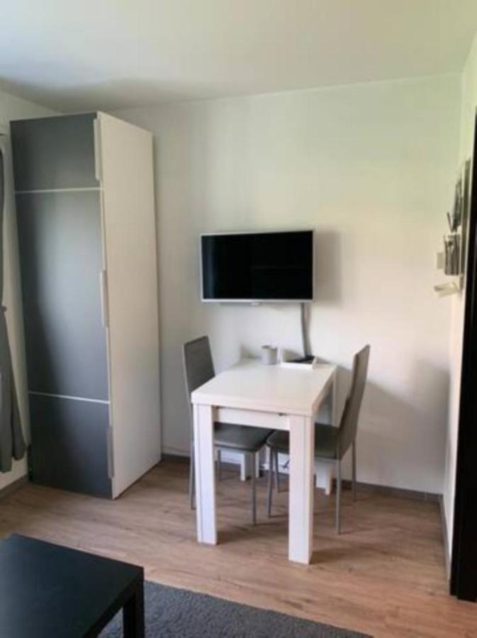 Lovely 1-Bedroom Vacation Studio Apartment With Pool And Sauna Laax Dış mekan fotoğraf
