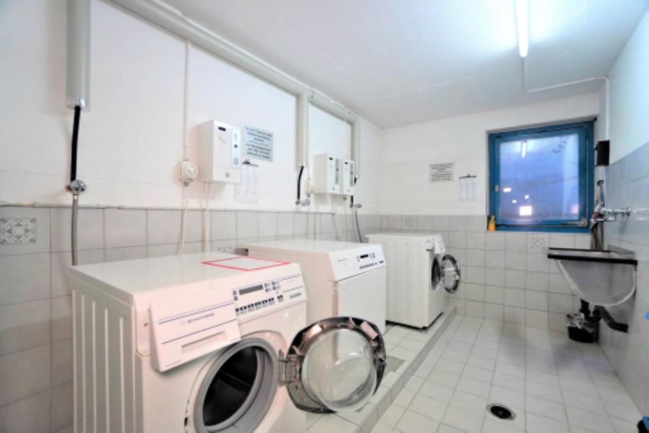 Lovely 1-Bedroom Vacation Studio Apartment With Pool And Sauna Laax Dış mekan fotoğraf